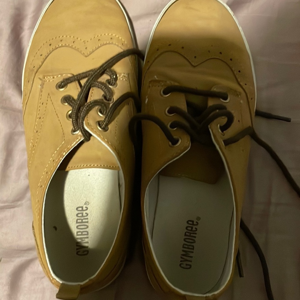 Women Gymboree shoes